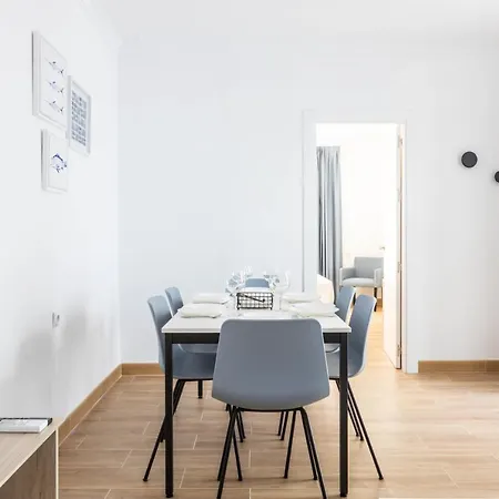 La Luz De La Vina - Free Parking By Time * 카디스